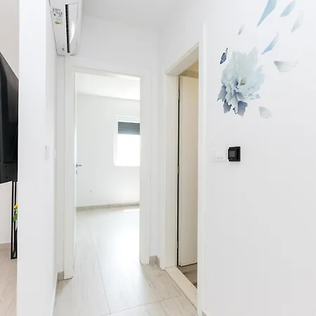 Apartamento With Parking Space Mravince, Split - 24324 Mravince
